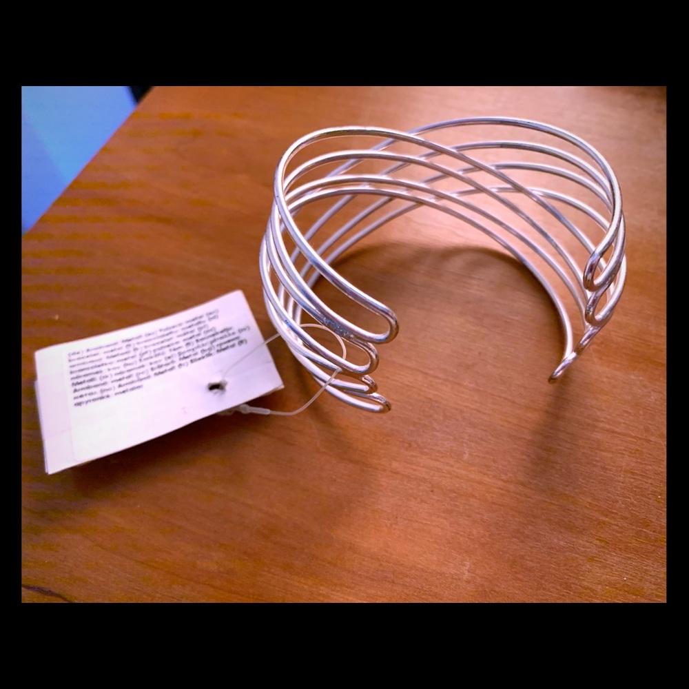 NWT beautiful sterling silver cuff bracelet